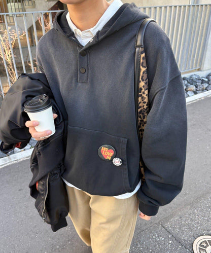 男女同款噴塗工藝亨利扣連帽衛衣