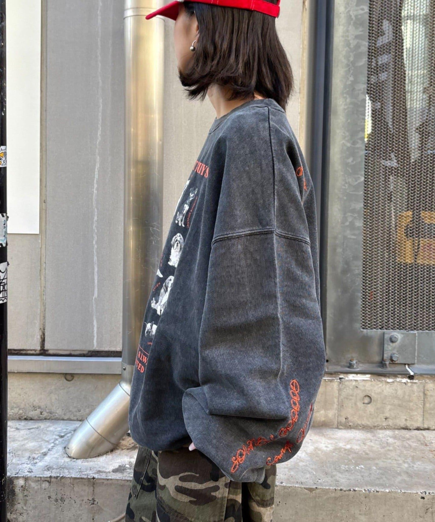 DOG印花刺繡復古衛衣