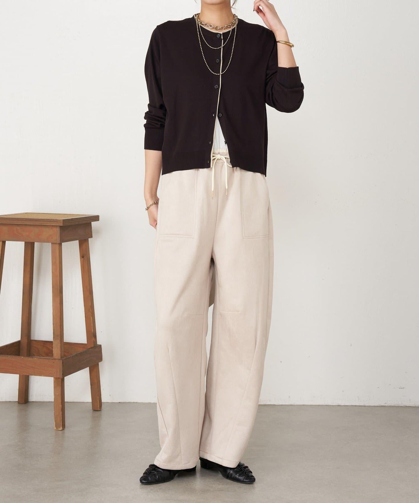 層疊風麂皮彎曲褲