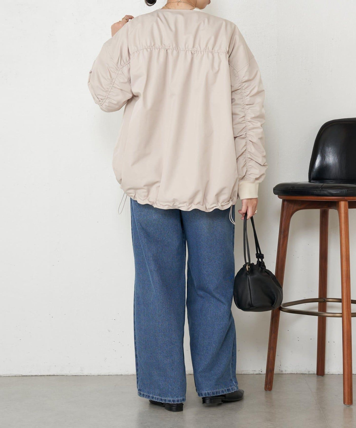 中棉後褶皺大衣