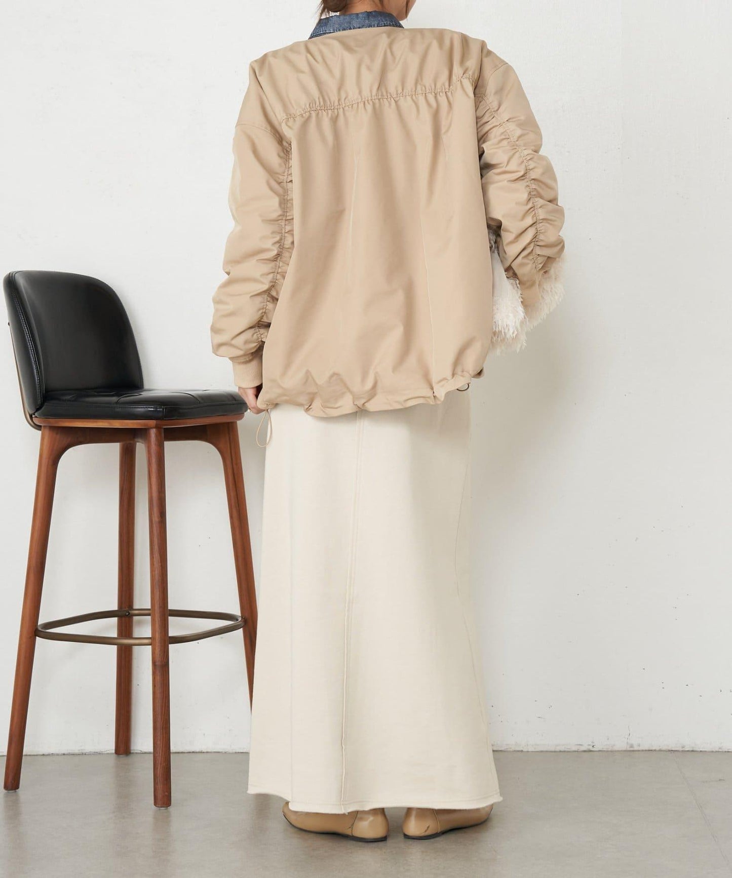 中棉後褶皺大衣