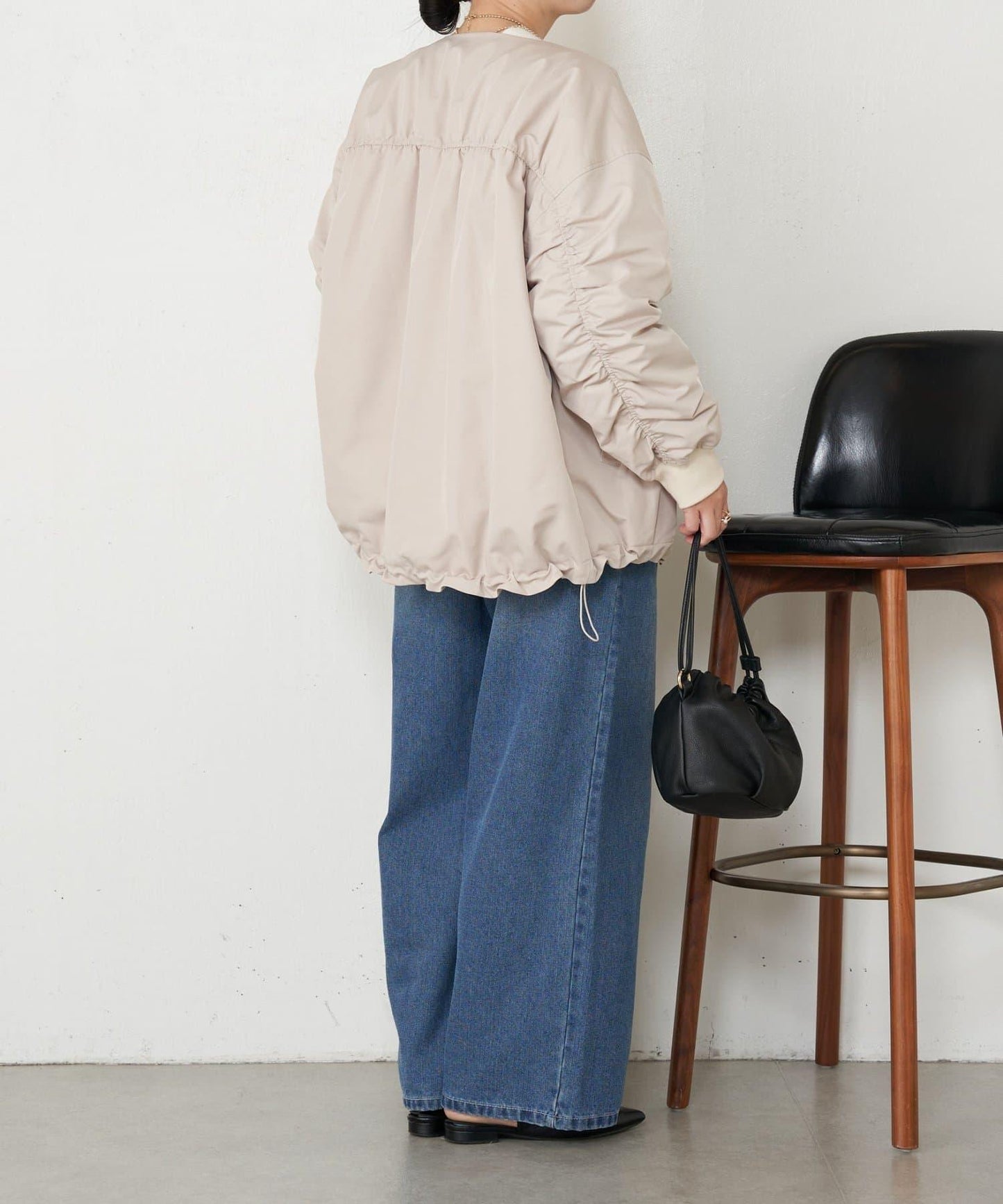 中棉後褶皺大衣