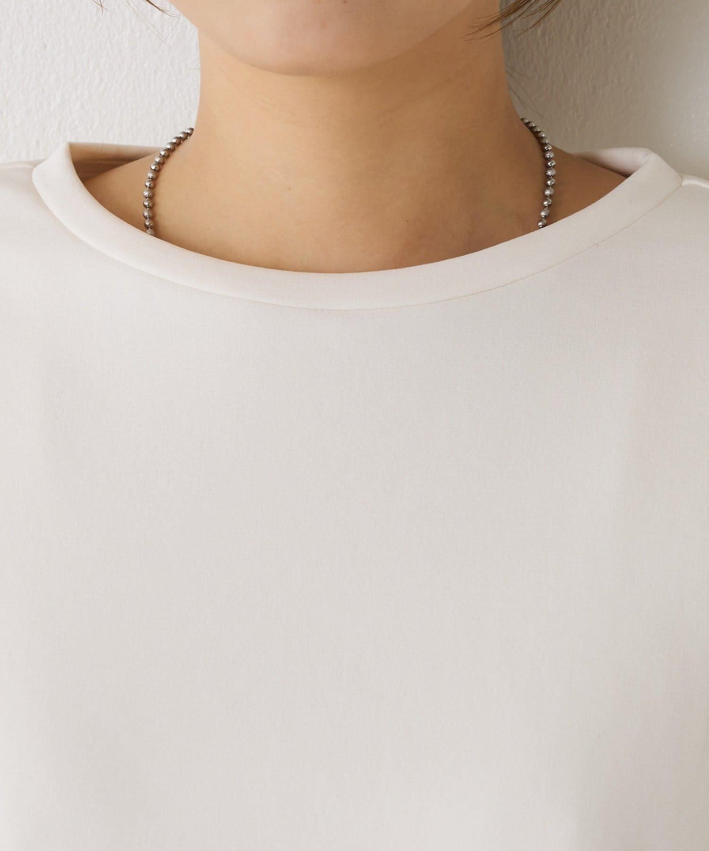 下襬圓弧彈力針織衫