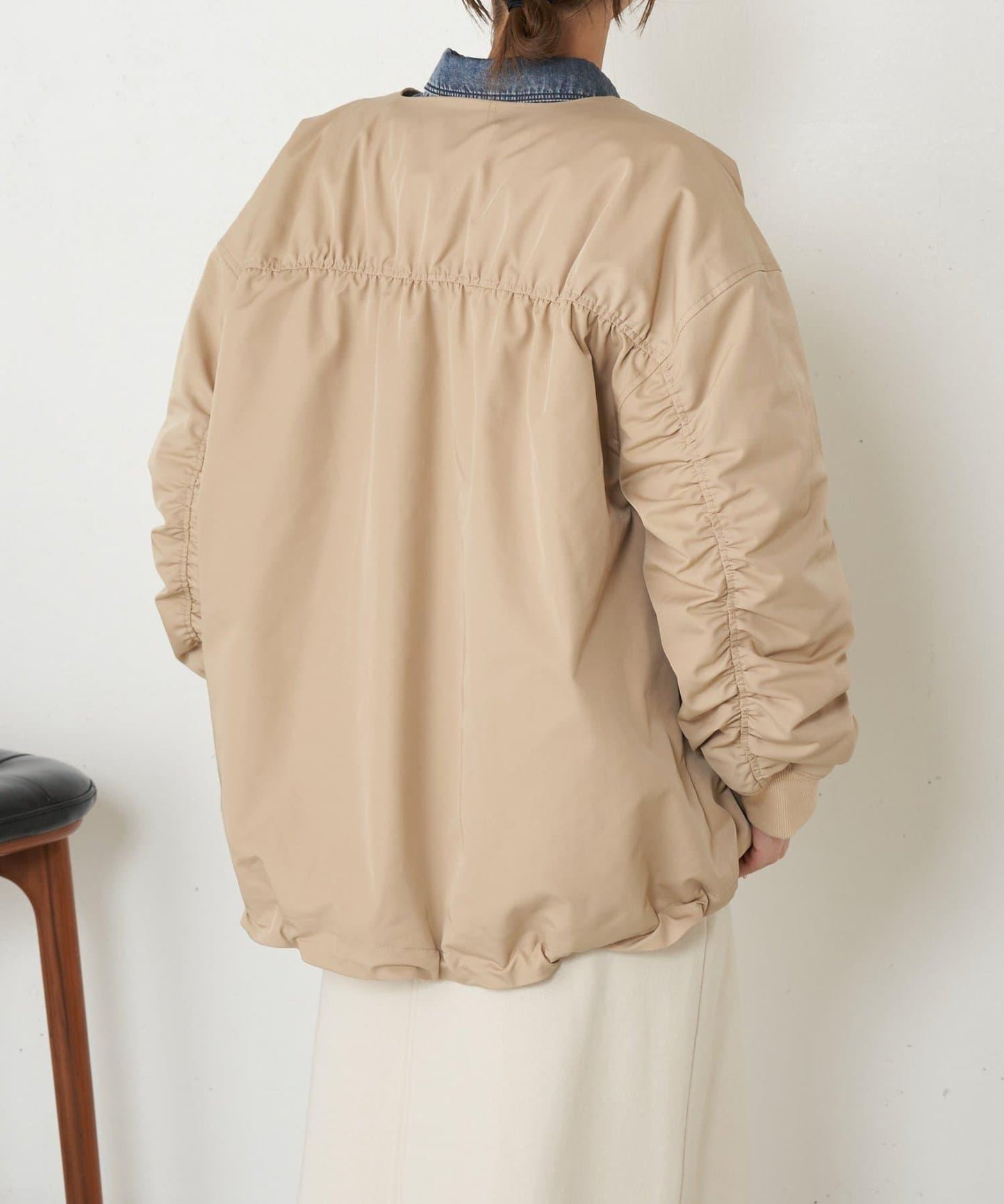 中棉後褶皺大衣