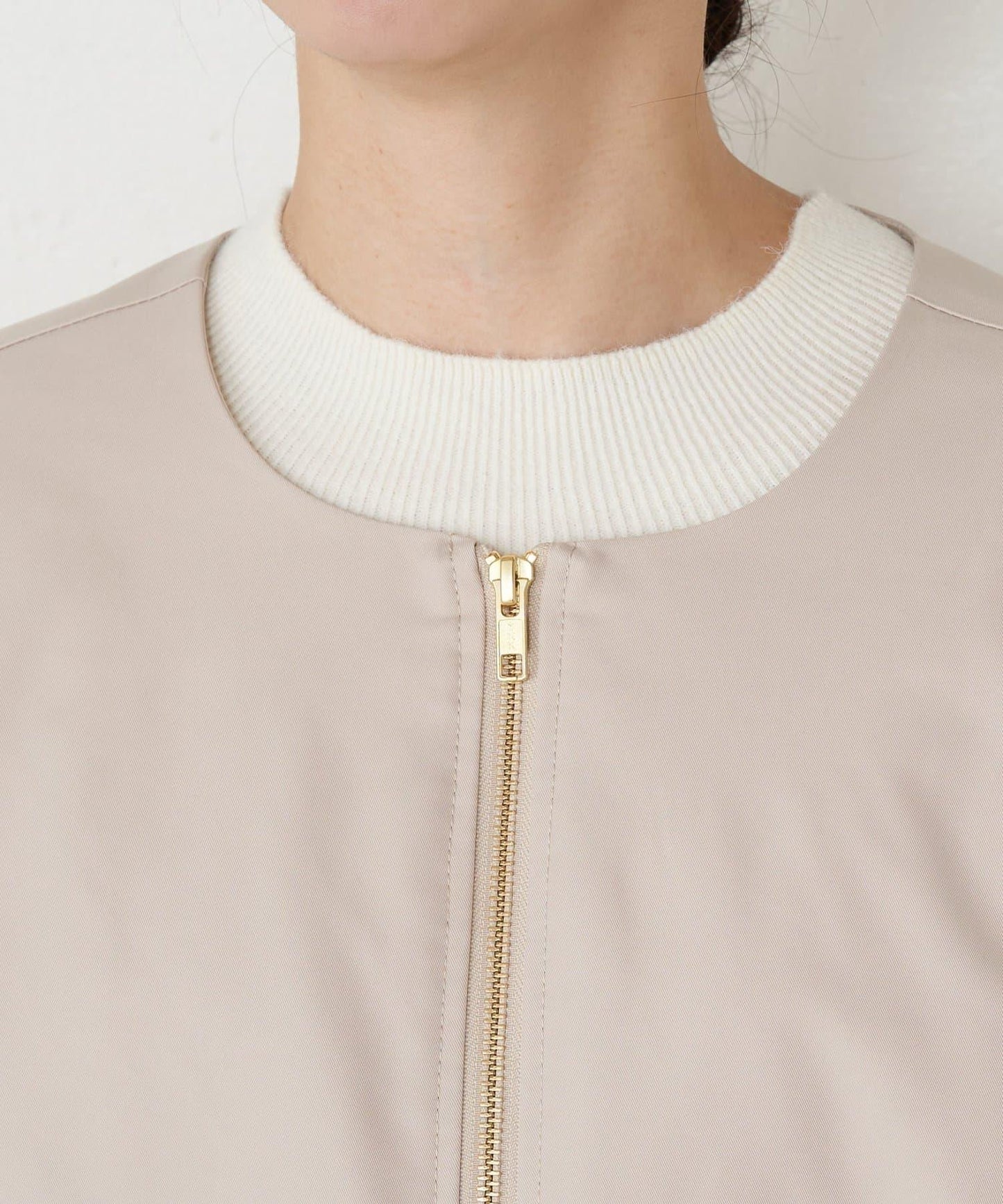 中棉後褶皺大衣