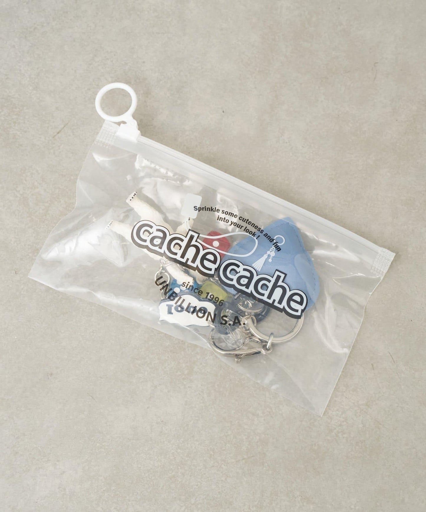 【cache cache カシュカシュ】動物掛飾串飾