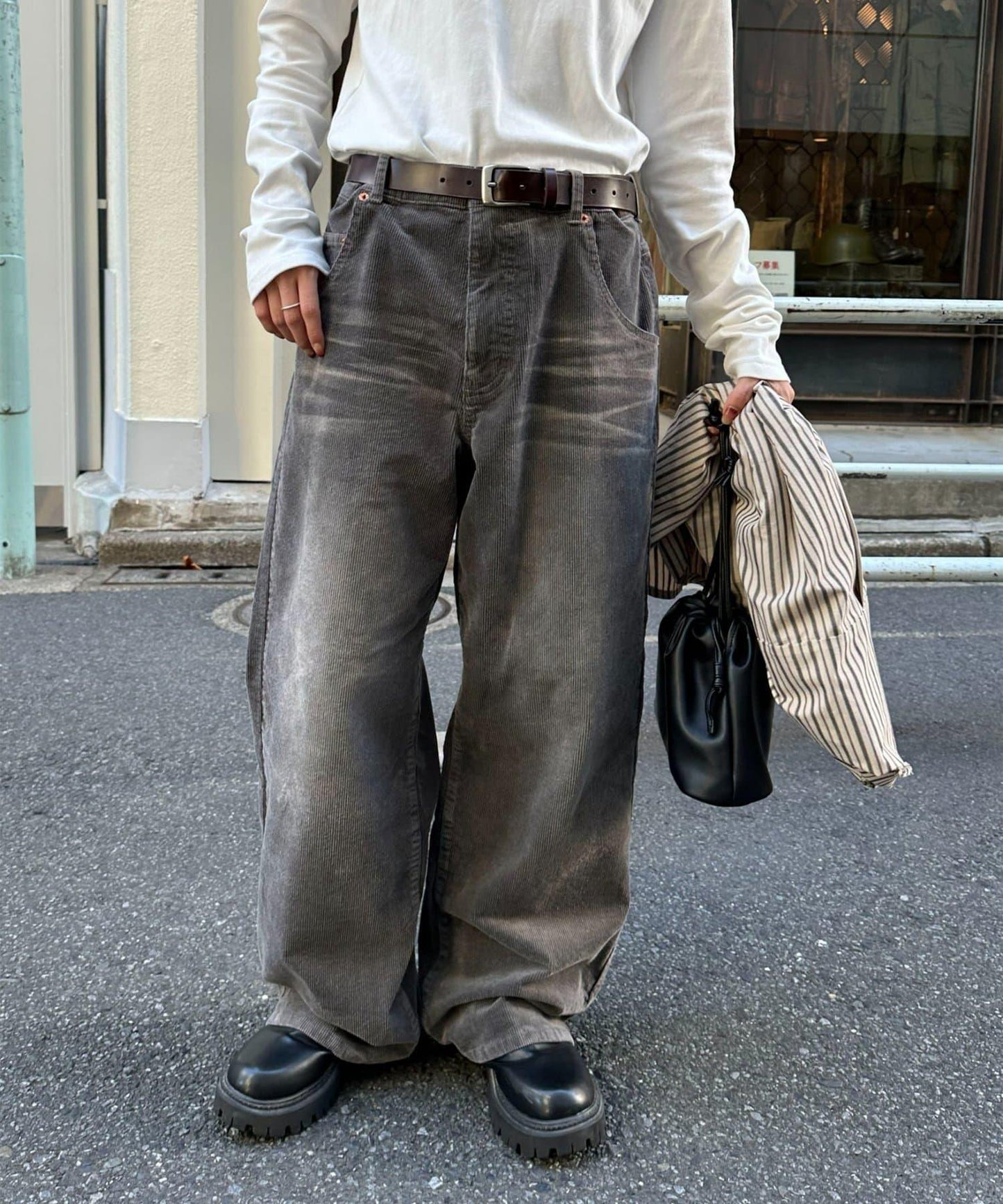 【Discoat】燈芯絨寬鬆染色長褲