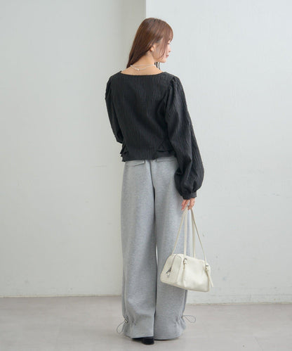 提花下襬荷葉邊襯衫