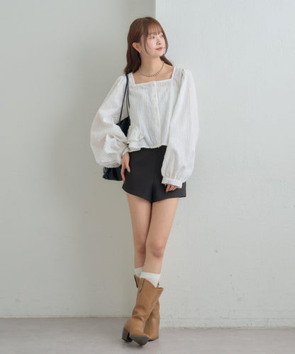 提花下襬荷葉邊襯衫