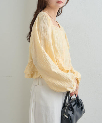 提花下襬荷葉邊襯衫