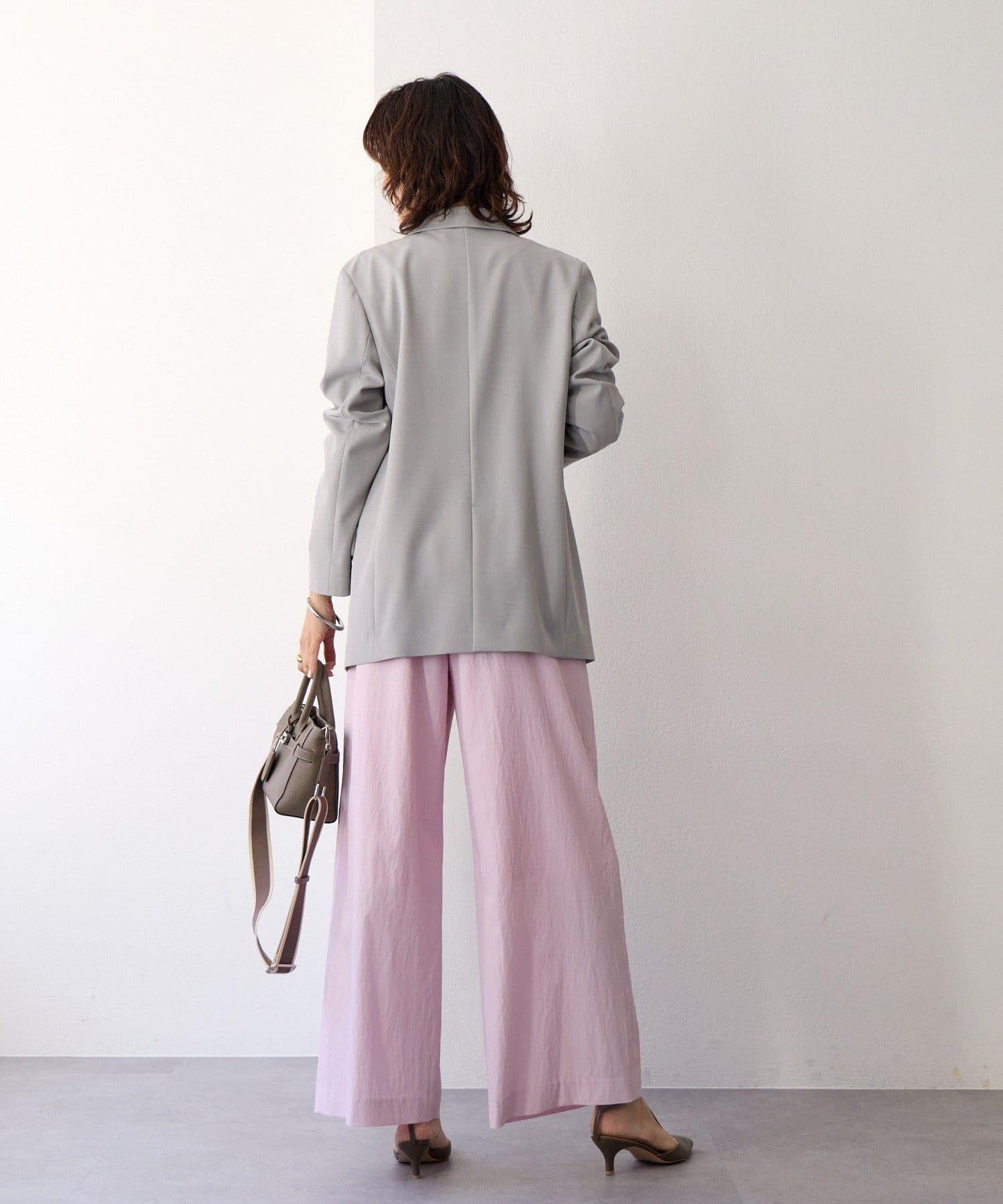 【可通勤休閒兩用】乾爽斜紋布尖領西裝外套/預計2月上旬發貨