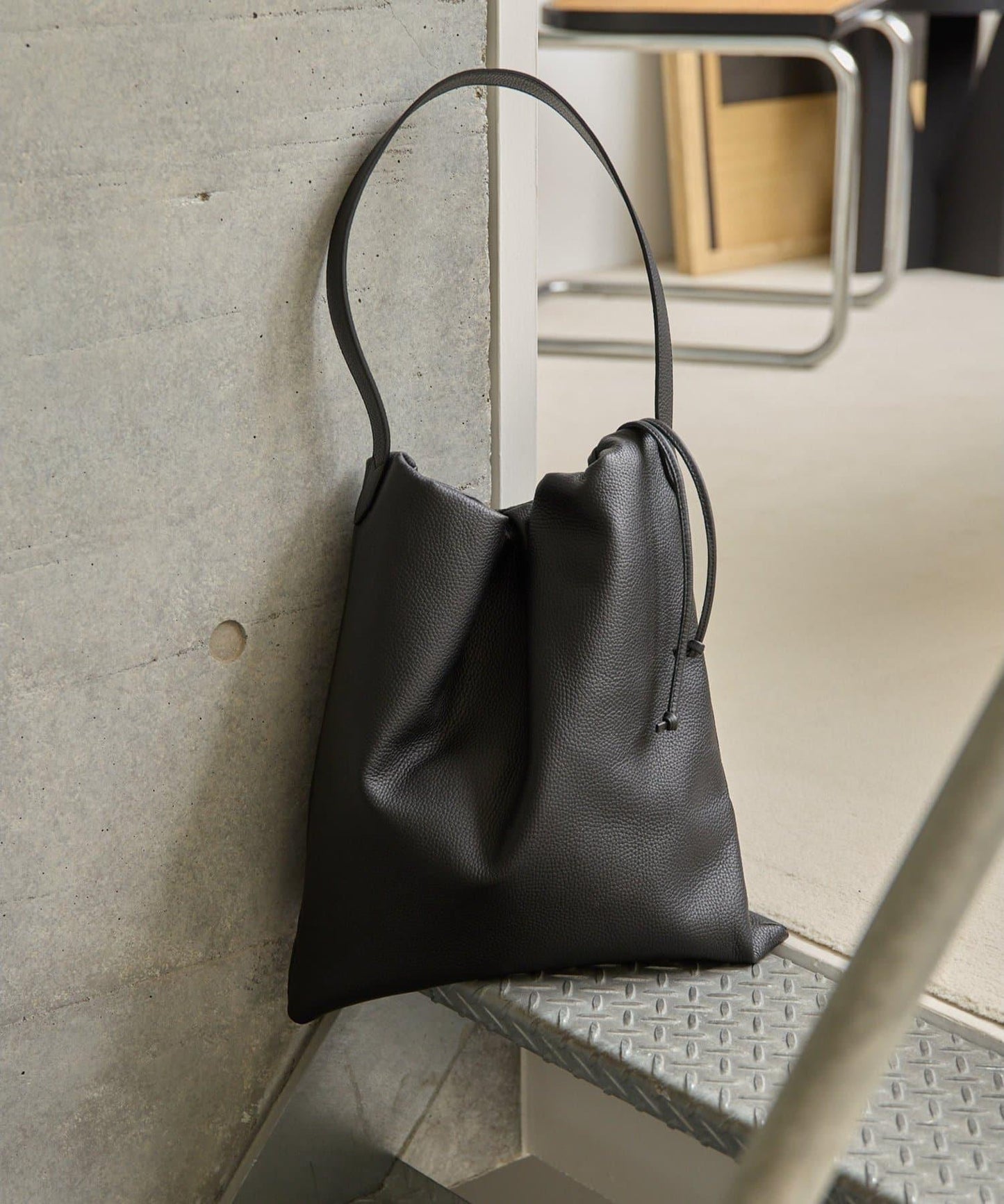 【Hoaw.】褶皺單肩包