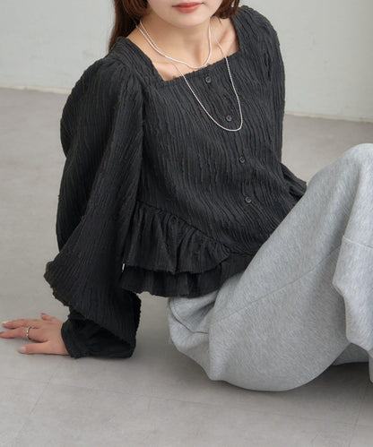 提花下襬荷葉邊襯衫