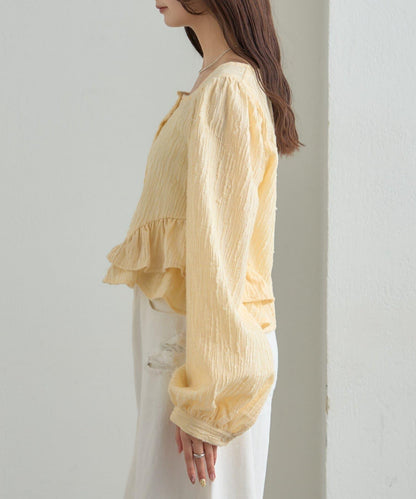 提花下襬荷葉邊襯衫