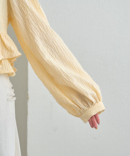 提花下襬荷葉邊襯衫