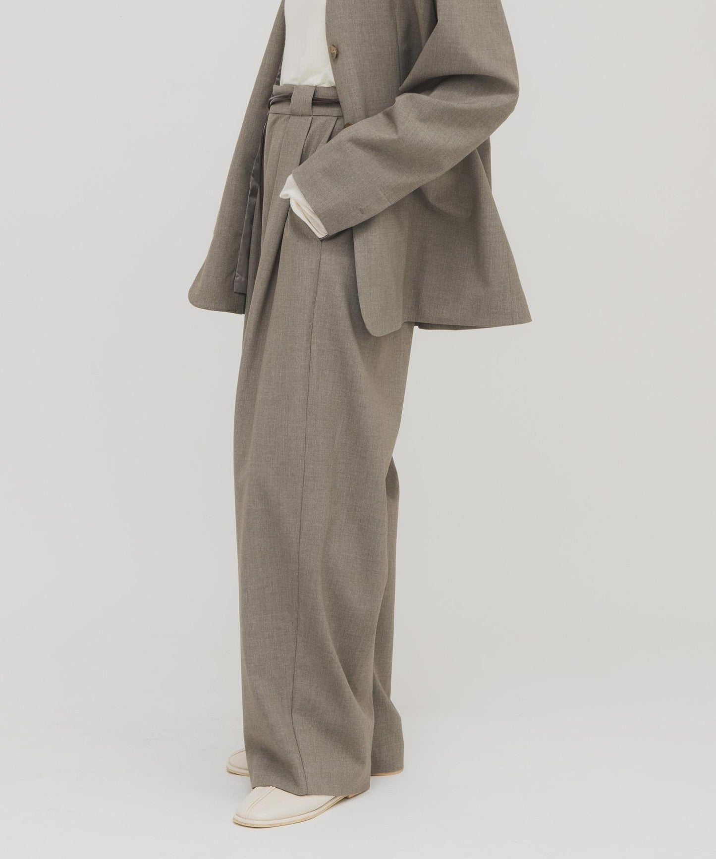 2尺碼可選腰帶套裝西裝褲