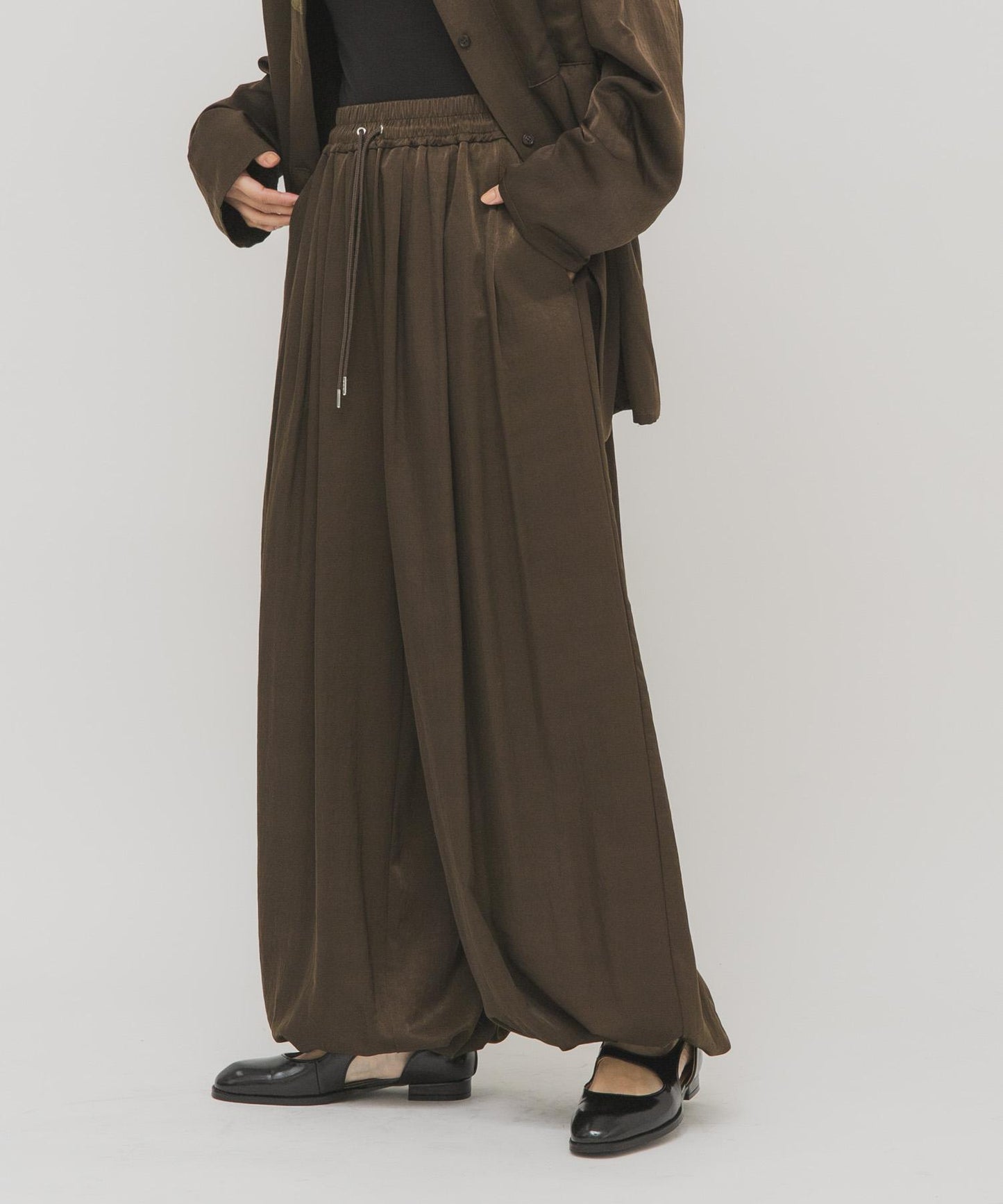 緞面 氣球廓形 褲子