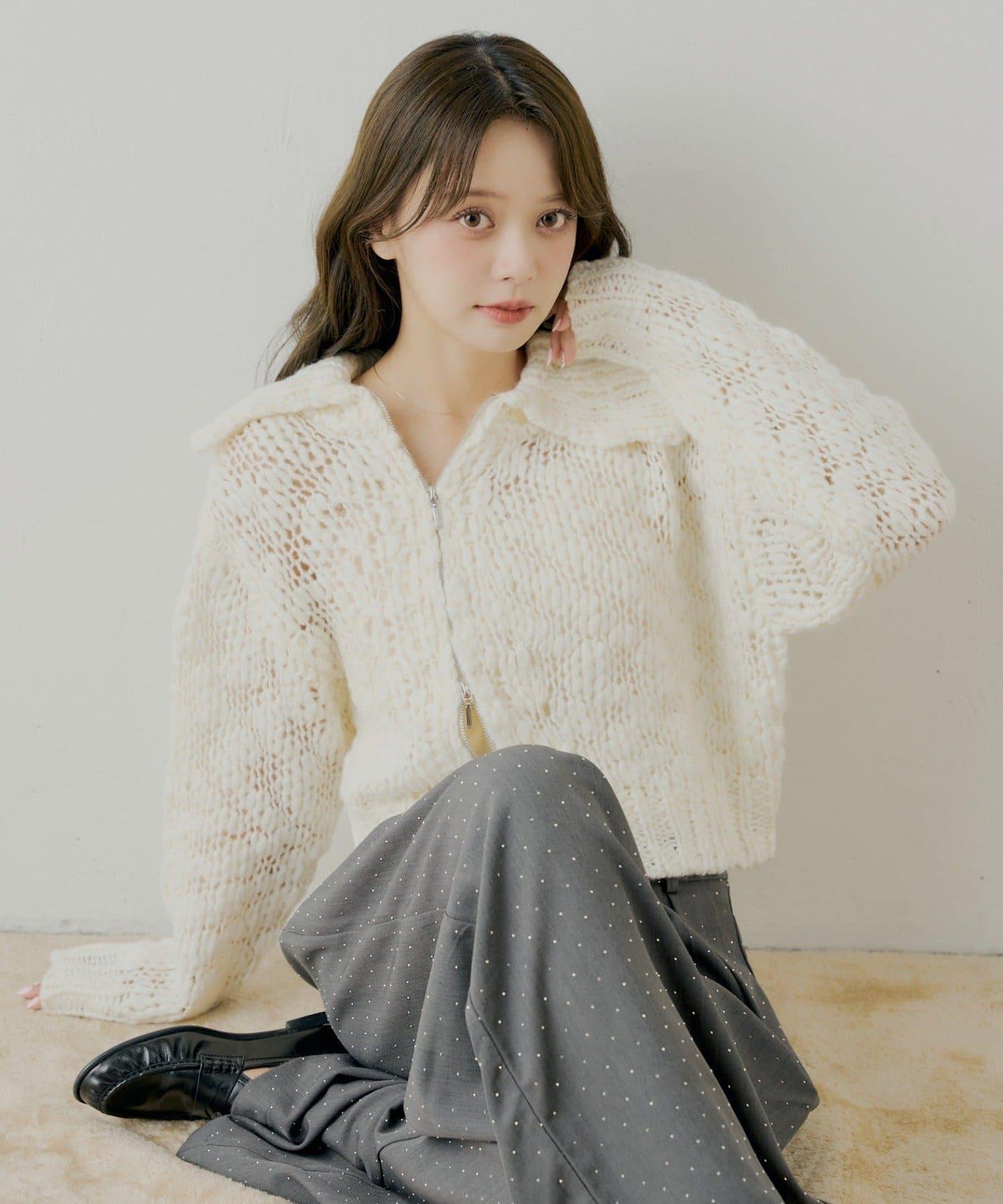 粗針不對稱拉鍊寬鬆針織上衣