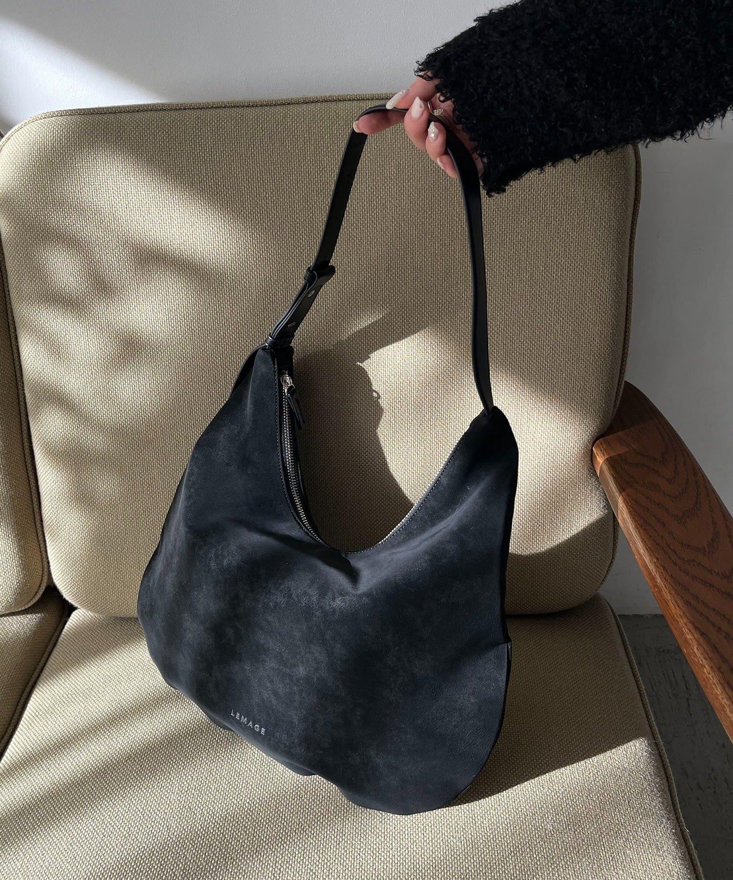 CAPRICIEUX LE'MAGE 半圓造型 努巴克 單肩包