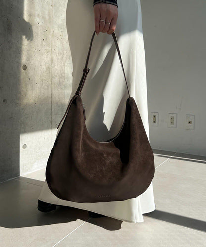 半圓造型 牛巴革 單肩包