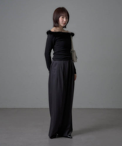 mystic 毛絨露肩設計 針織上衣