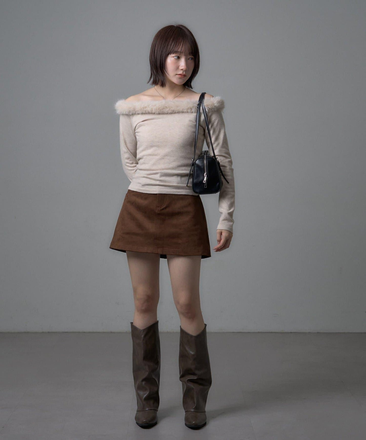 mystic 毛絨露肩設計 針織上衣