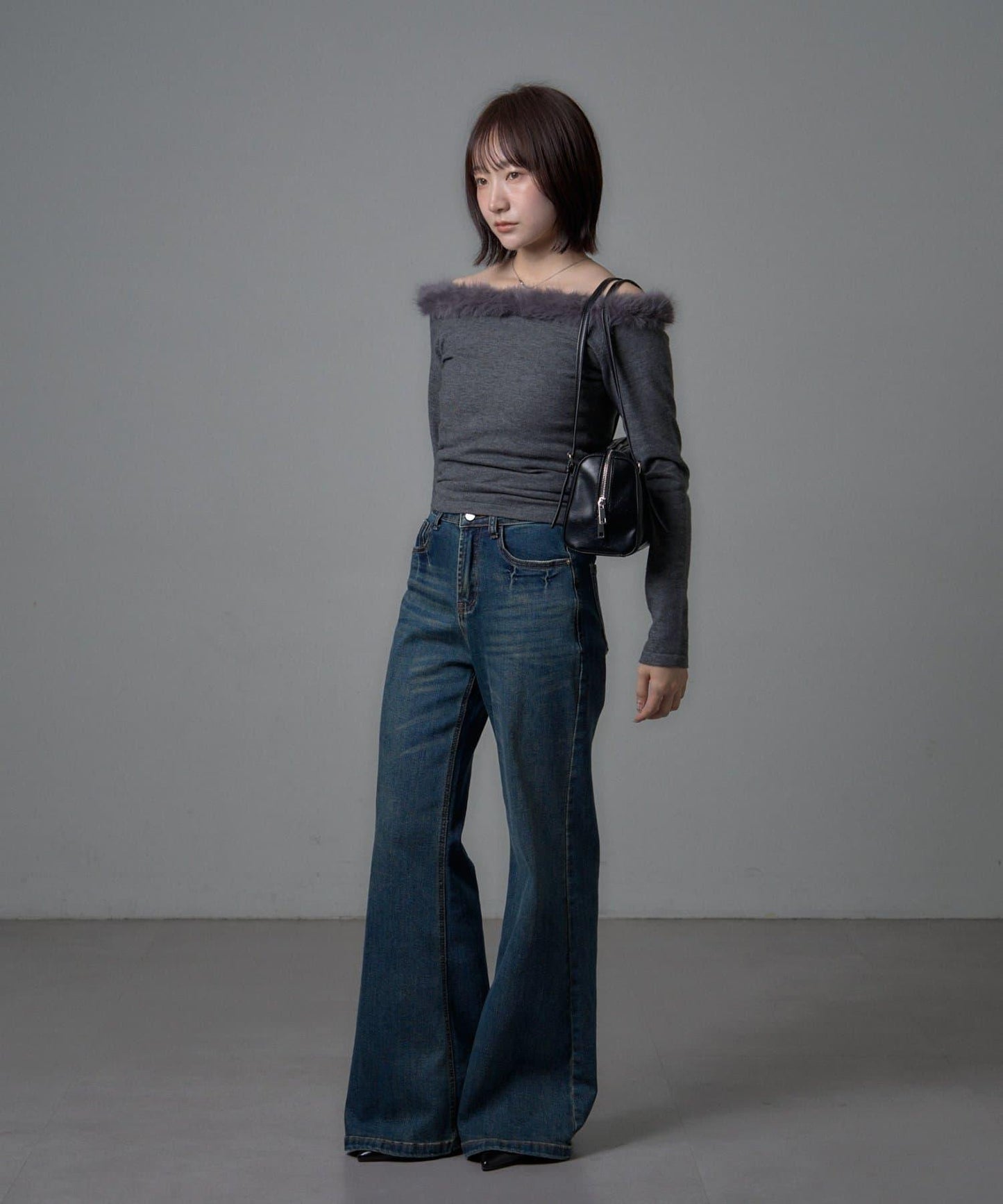 mystic 毛絨露肩設計 針織上衣