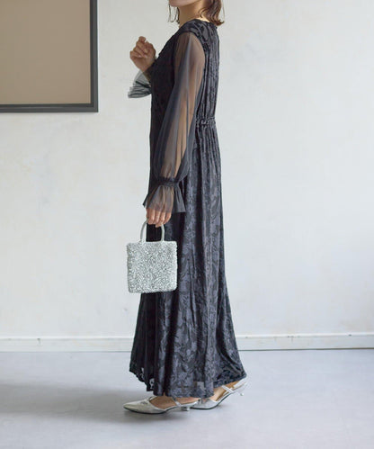 袖部透紗燒花蕾絲連衣裙