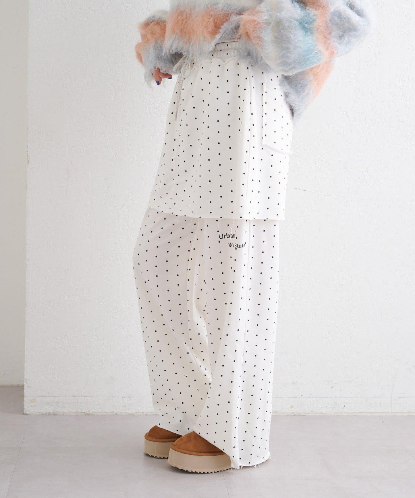 w closet 字母印花 衛衣面料 裙褲