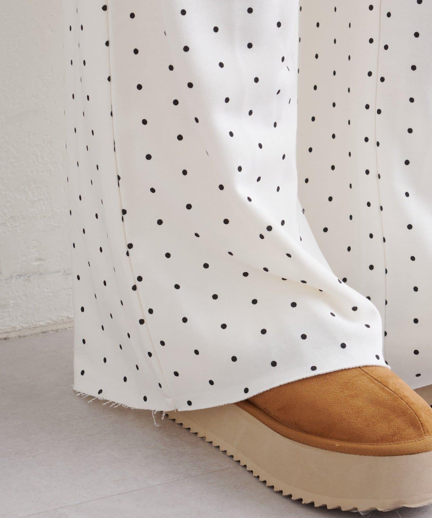 w closet 字母印花 衛衣面料 裙褲