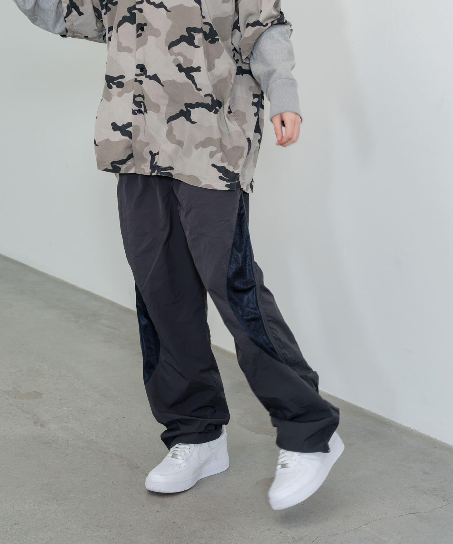 dDdDdDd NYLON SIDE MESH PANTS