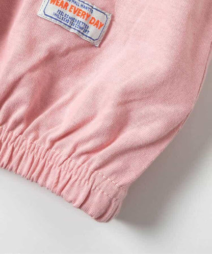 袖部多貼布徽章設計 T恤