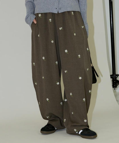 繭形 小花刺繡 休閒褲
