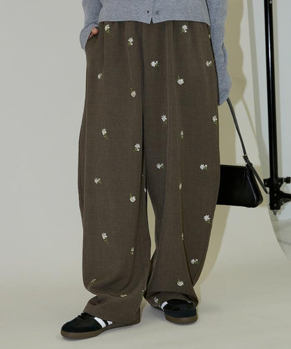 繭形 小花刺繡 休閒褲