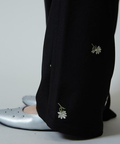 繭形 小花刺繡 休閒褲