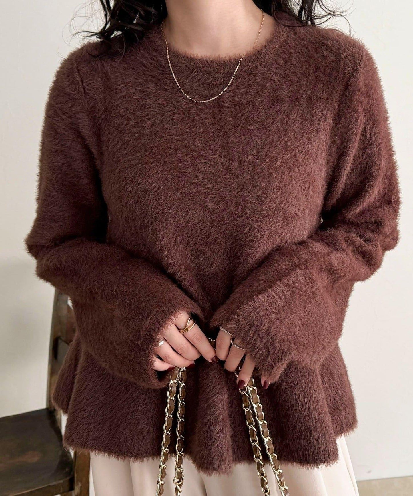 長毛絨荷葉下襬針織套頭衫