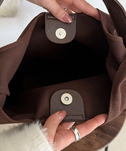 仿麂皮三角造型包