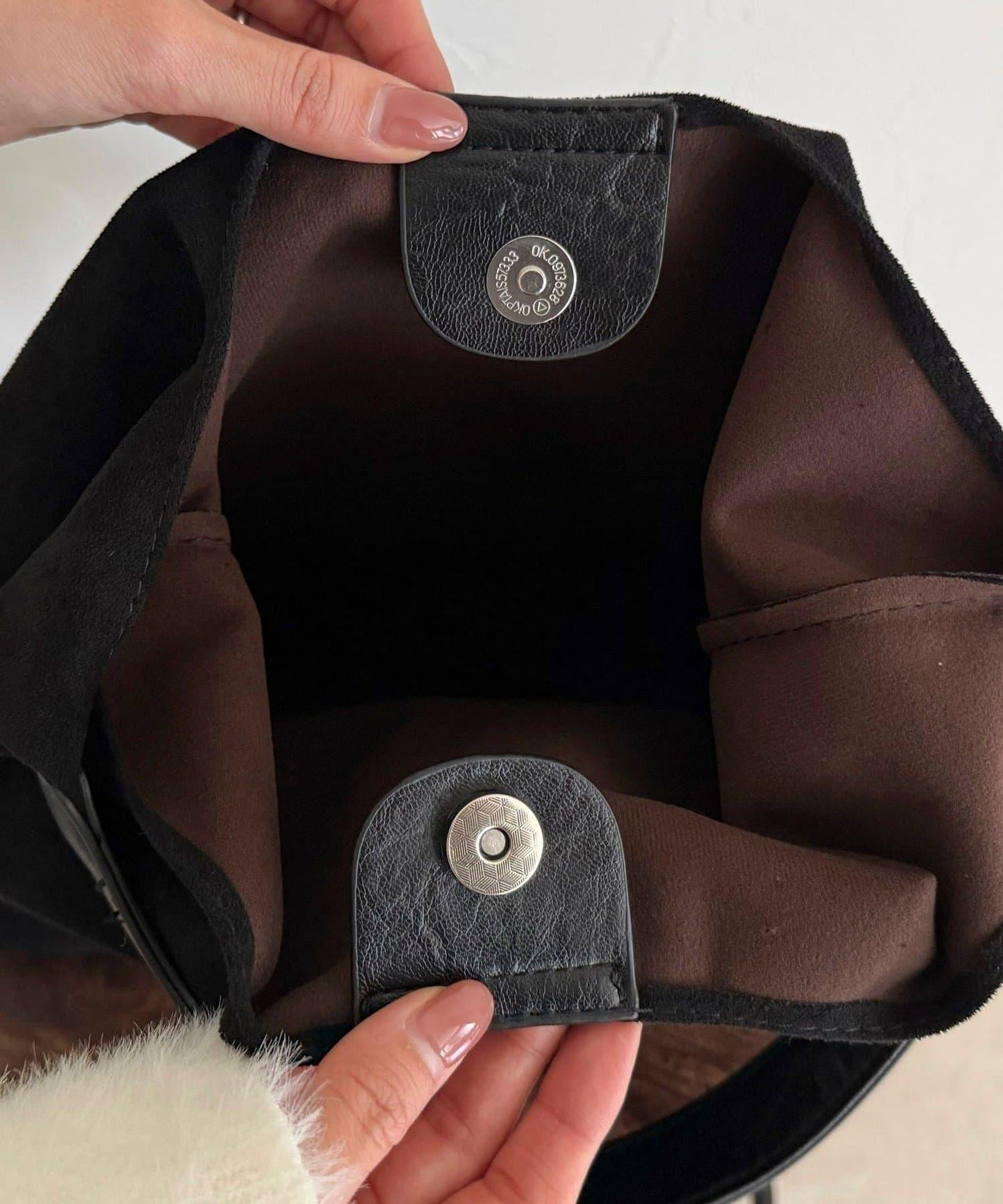 仿麂皮三角造型包