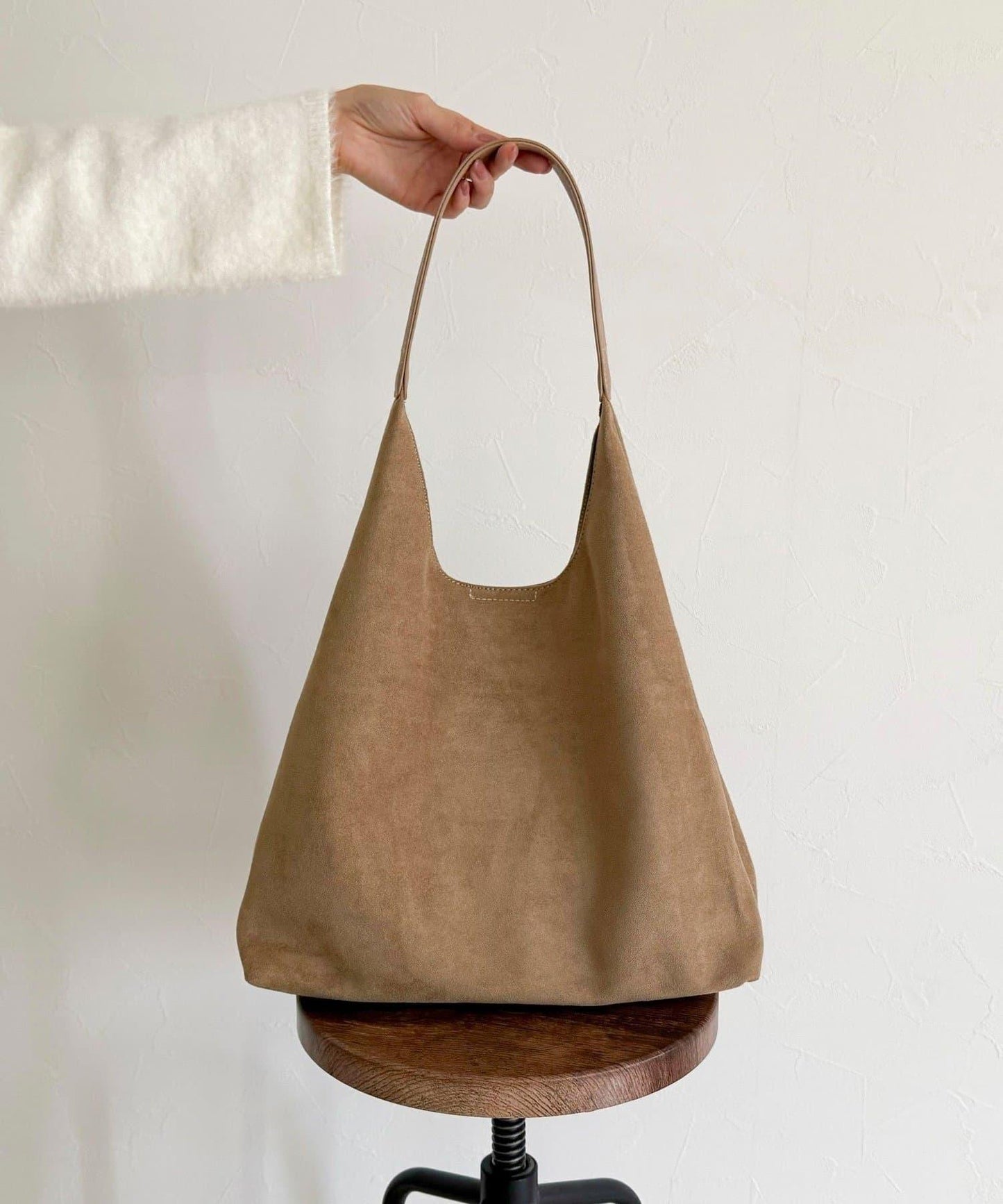 仿麂皮三角造型包