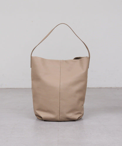 2.718 水桶造型單肩包