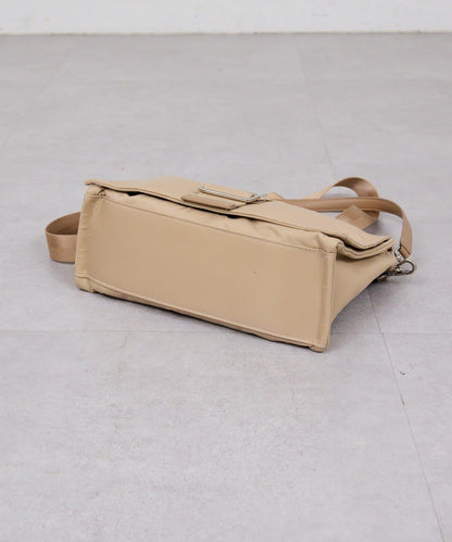 2.718 尼龍翻蓋單肩包