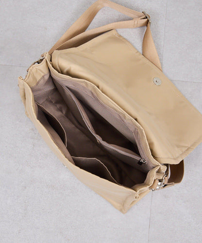 2.718 尼龍翻蓋單肩包