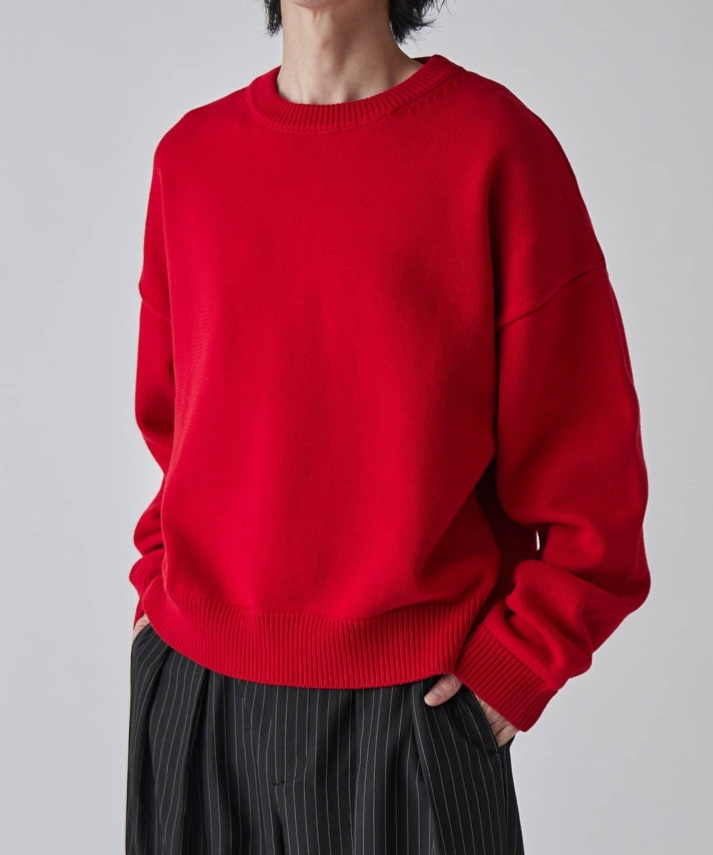 短款圓領針織上衣