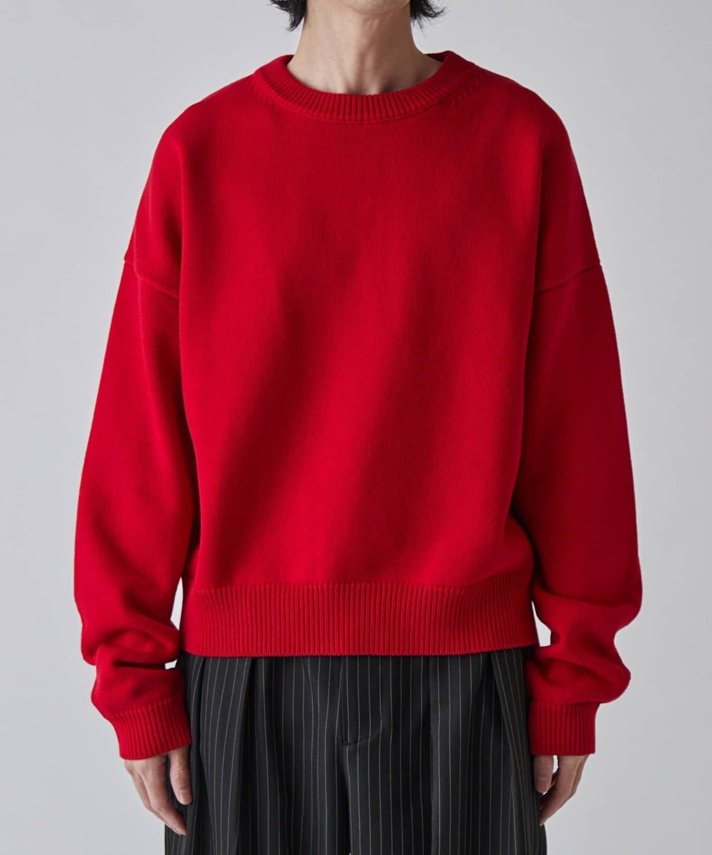 短款圓領針織上衣