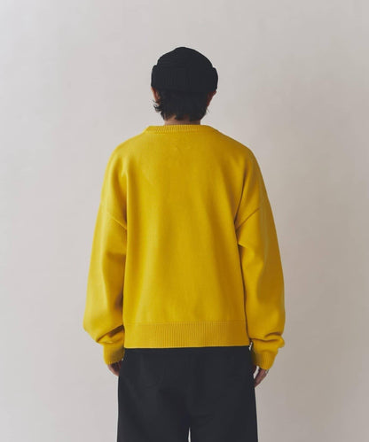 短款圓領針織上衣