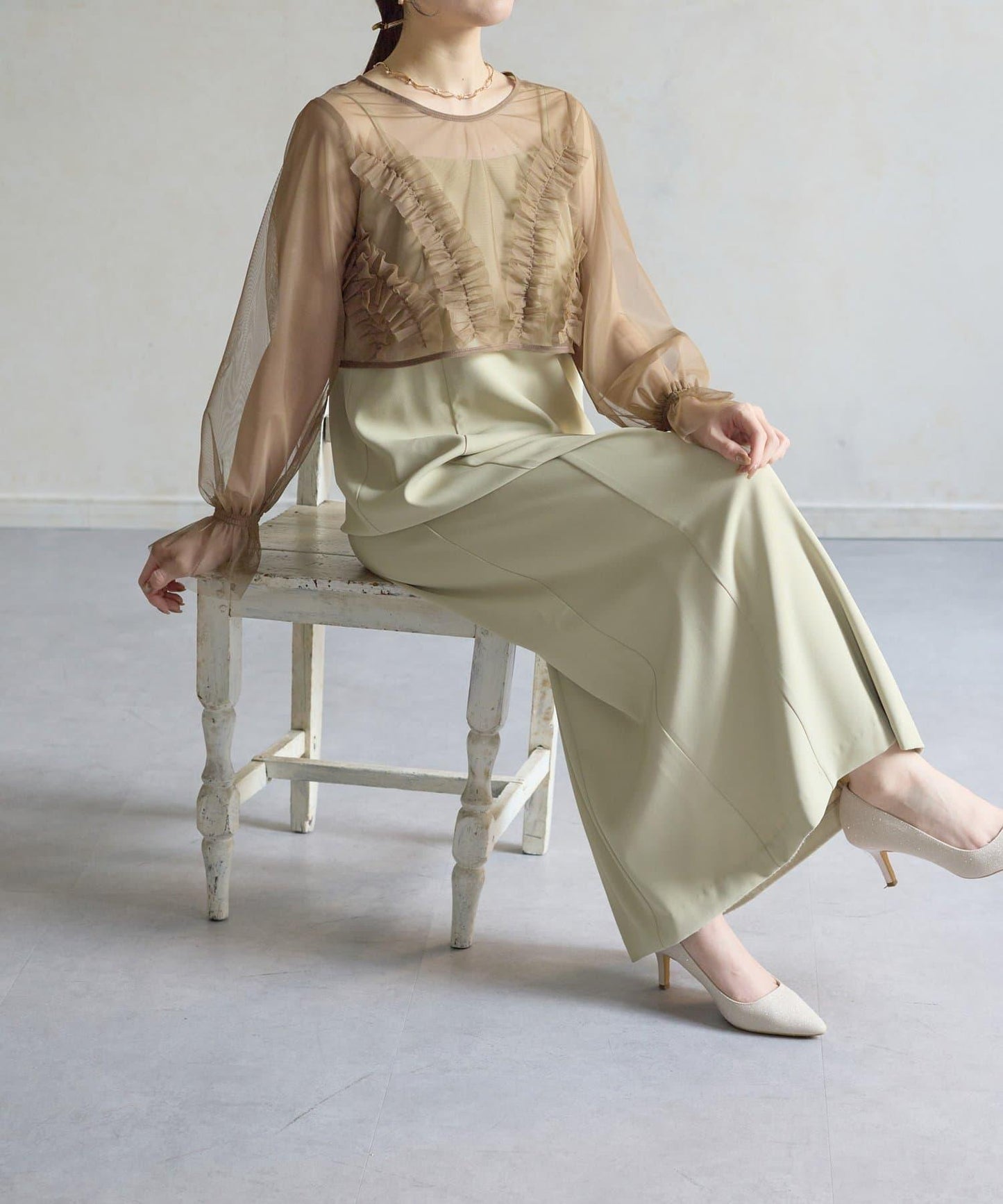 網紗荷葉邊小披肩 + 窄版吊帶連衣裙套裝