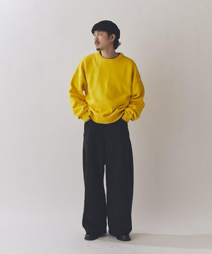 短款圓領針織上衣