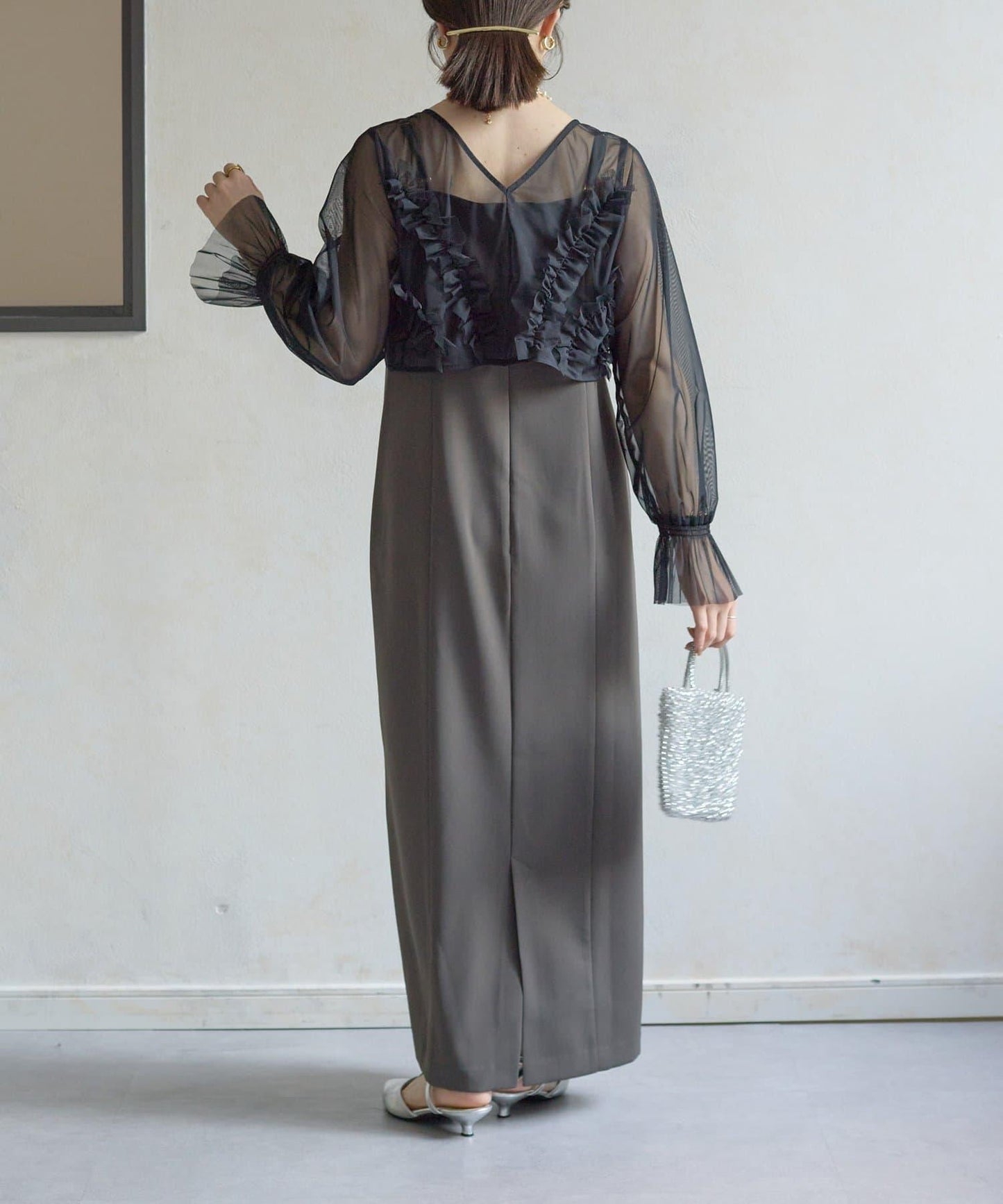 網紗荷葉邊小披肩 + 窄版吊帶連衣裙套裝