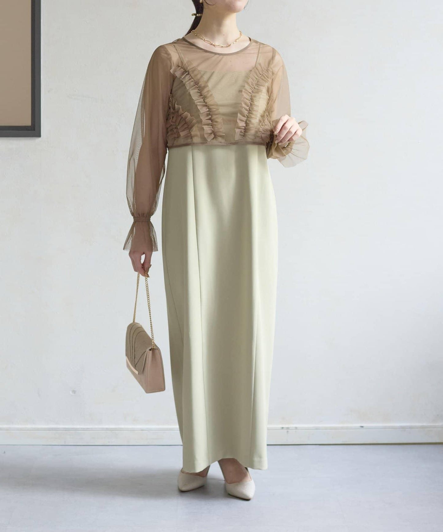 網紗荷葉邊小披肩 + 窄版吊帶連衣裙套裝