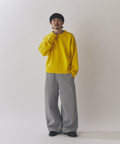 短款圓領針織上衣